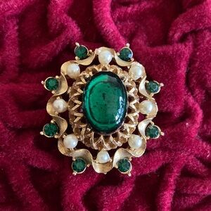 Vintage Gold and Green Brooch